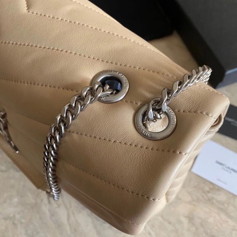 SAINT LAURENT  LOULOU 32 cm