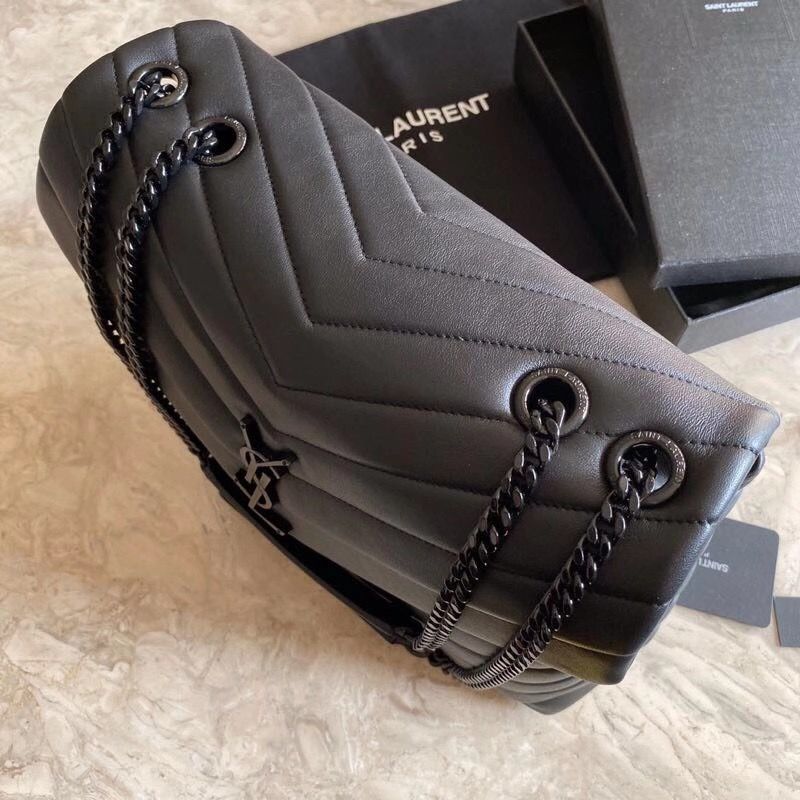 SAINT LAURENT  LOULOU 32 cm