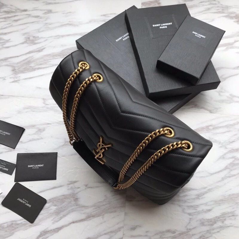 SAINT LAURENT  LOULOU 32 cm