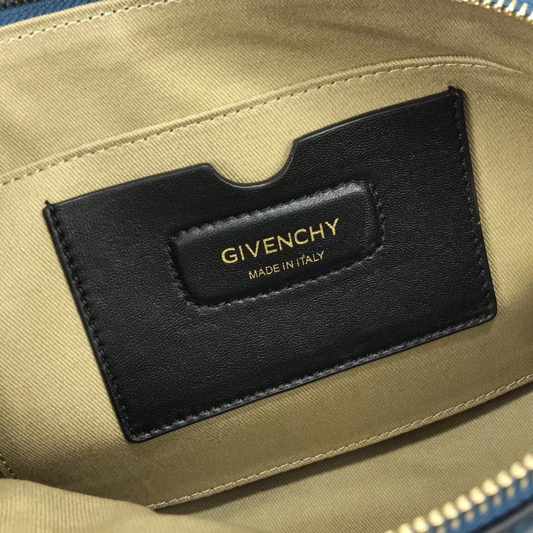 Givenchy ID XBody 26 cm