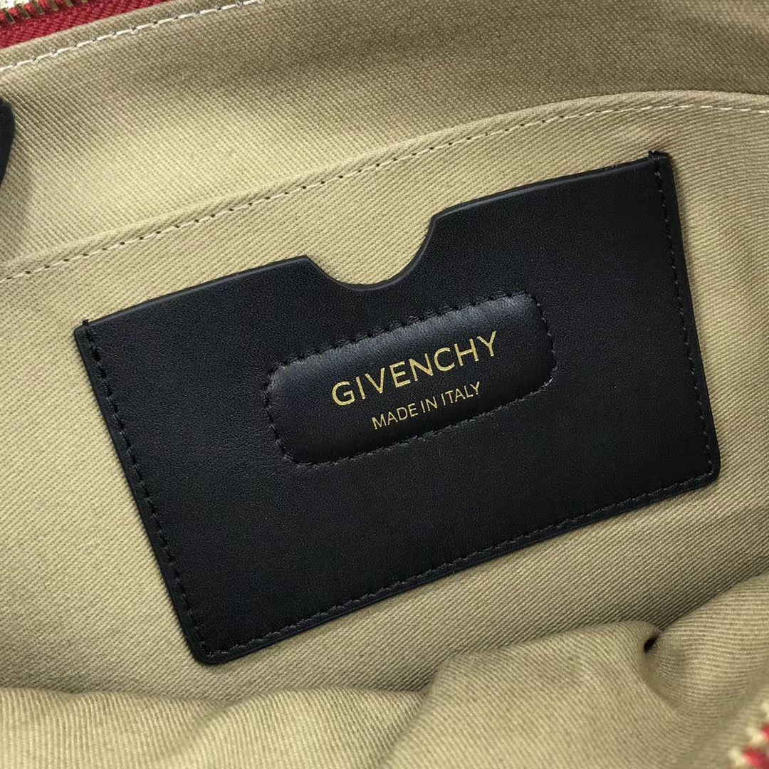 Givenchy ID XBody 26 cm
