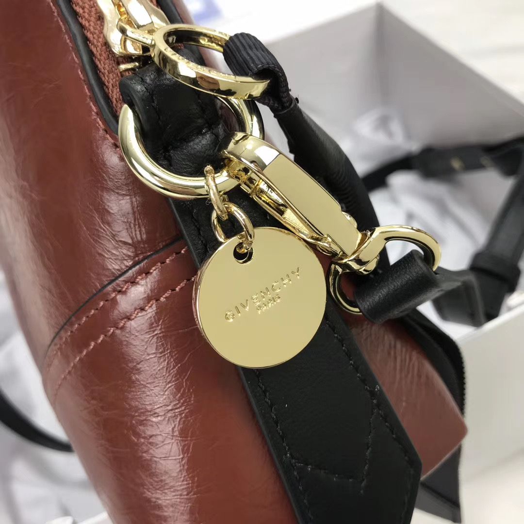 Givenchy ID XBody 26 cm