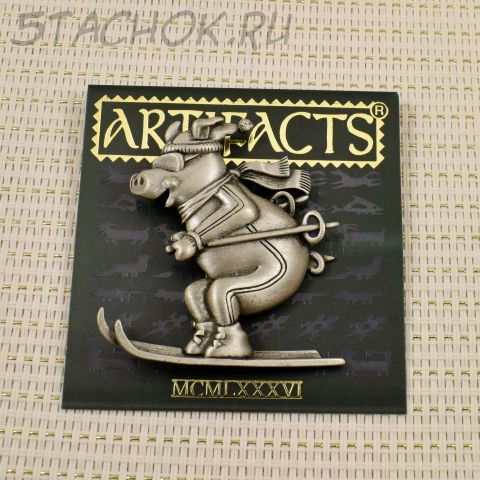 Брошь "Хрюшка-лыжник" (JJ США)