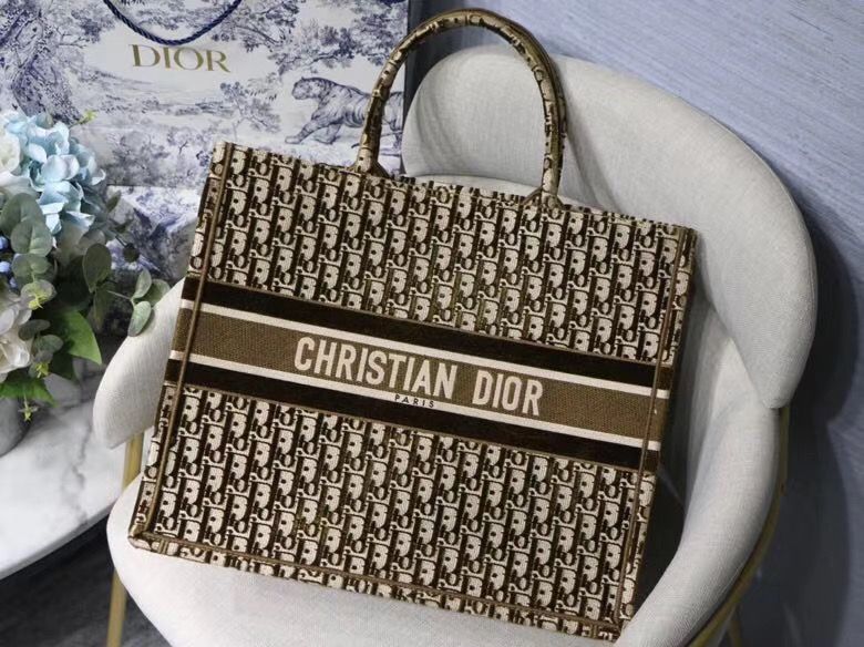 Dior Book Tote 41 cm