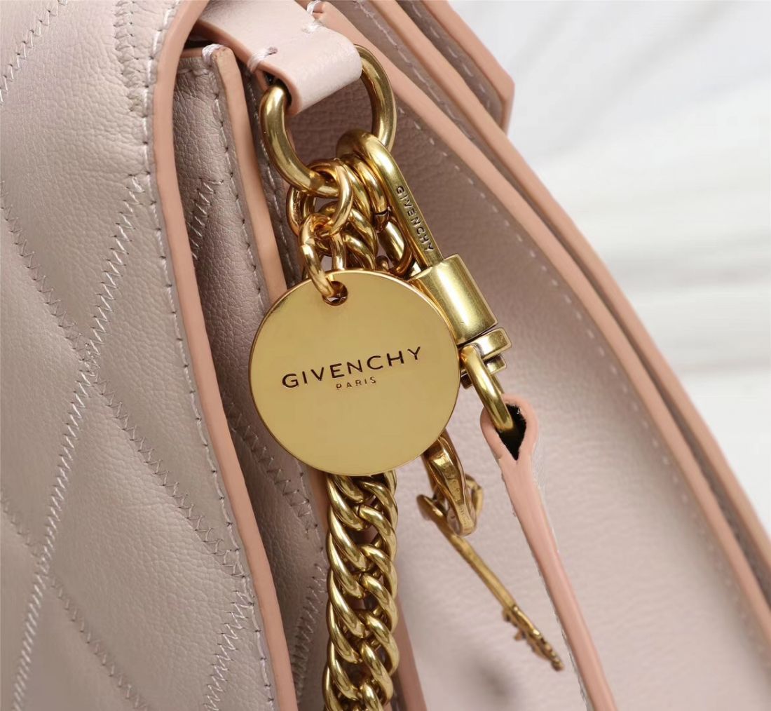 Givenchy GV3 29 cm