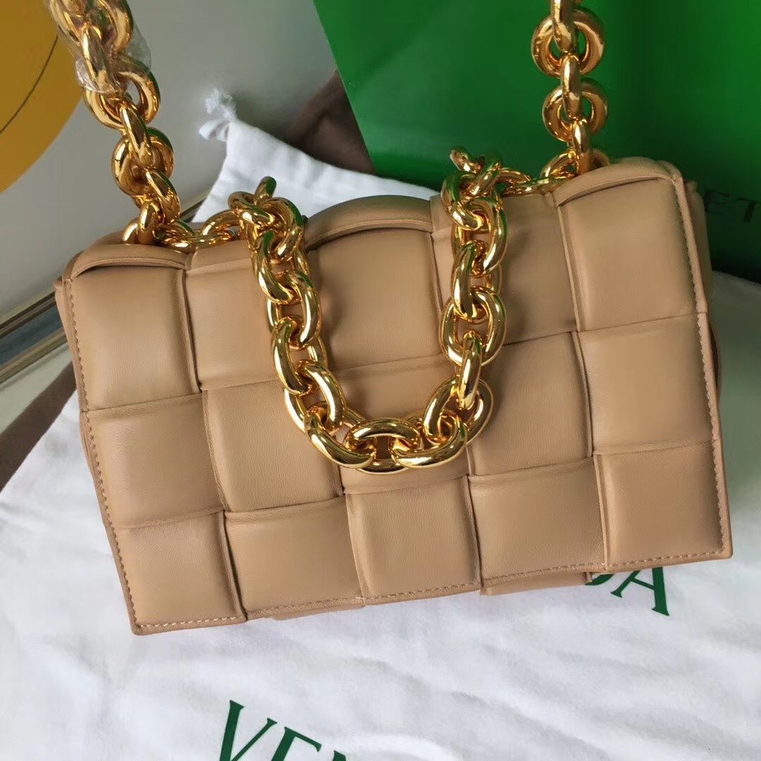 Bottega Veneta The Chain Cassette 26 cm