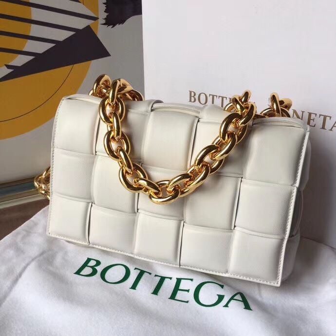 Bottega Veneta The Chain Cassette 26 cm