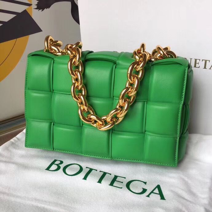 Bottega Veneta The Chain Cassette 26 cm