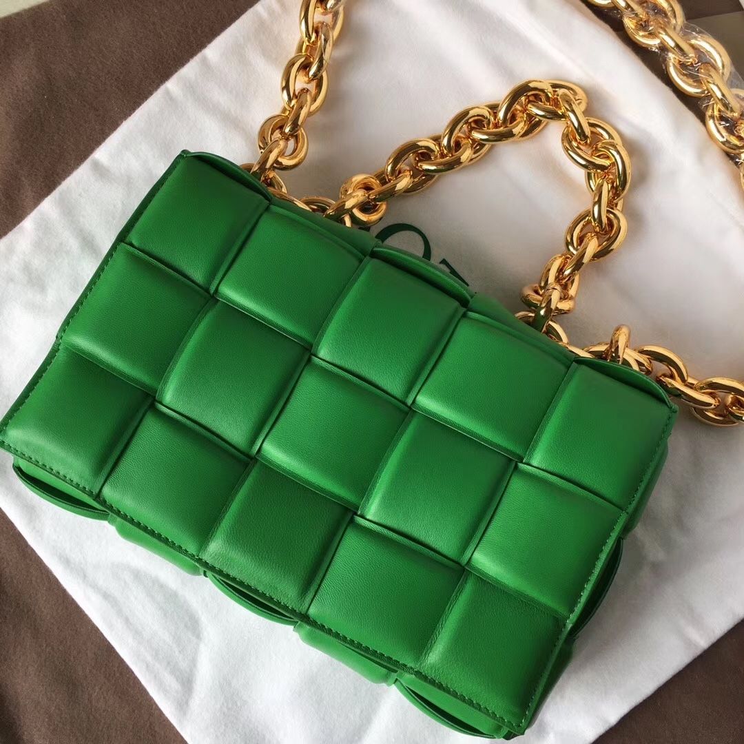 Bottega Veneta The Chain Cassette 26 cm