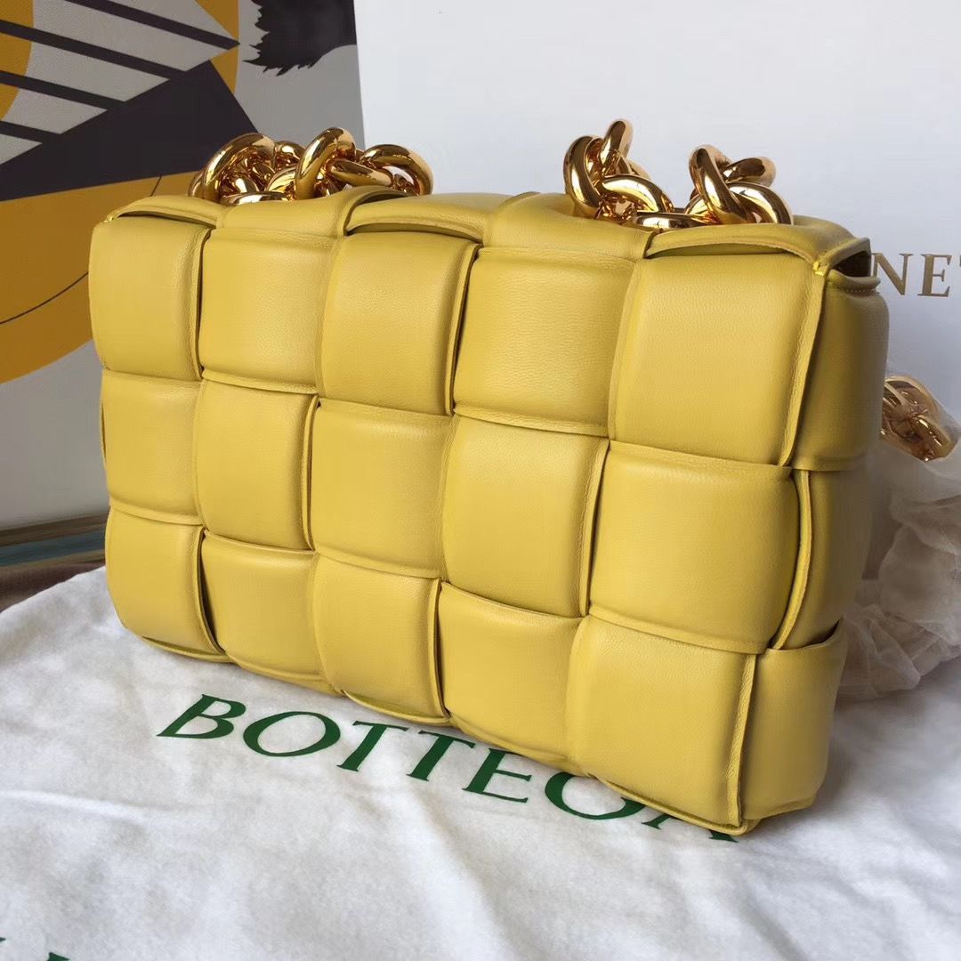 Bottega Veneta The Chain Cassette 26 cm
