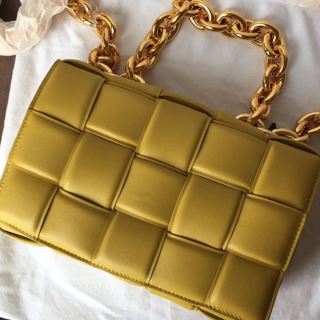 Bottega Veneta The Chain Cassette 26 cm