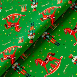 Хлопок Сатин - Щелкунчик и лошадка на зелёном 50х37 limit