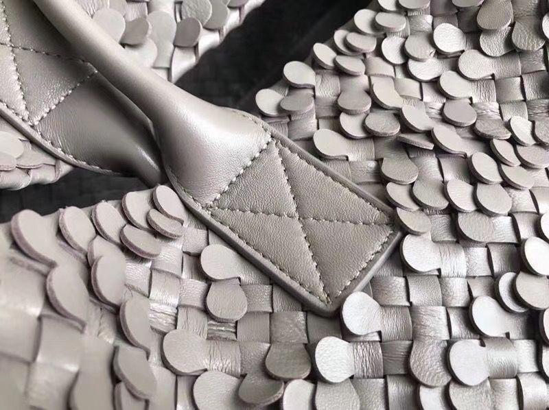 Bottega Veneta Cabat 40 cm