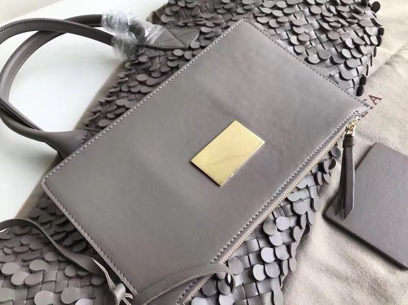 Bottega Veneta Cabat 40 cm