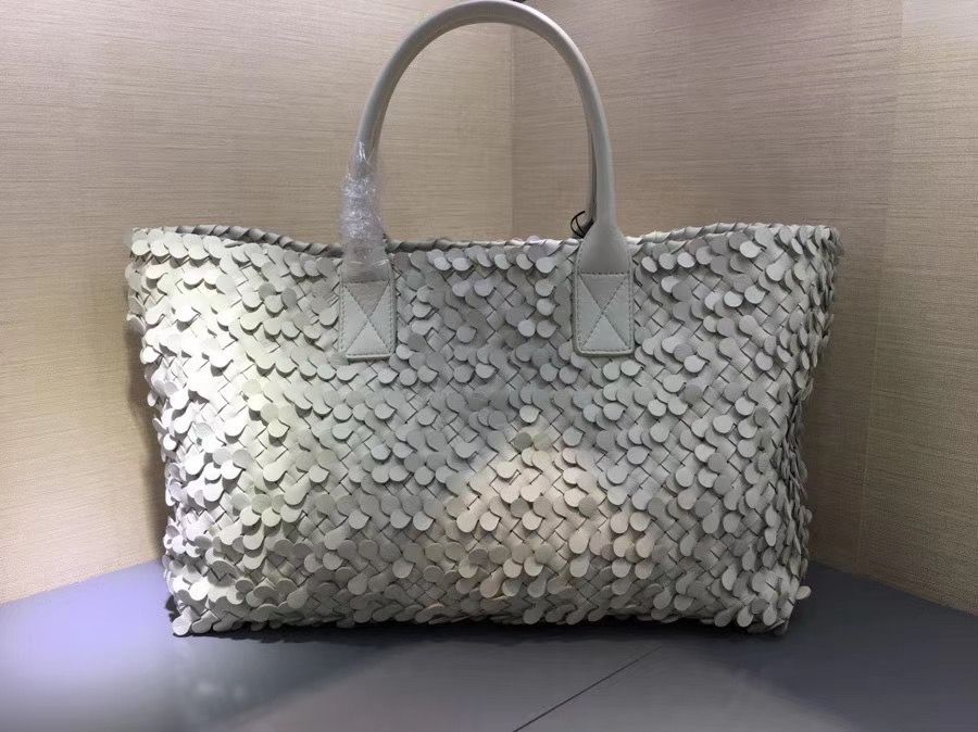 Bottega Veneta Cabat 40 cm