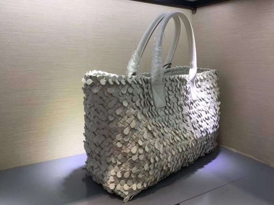 Bottega Veneta Cabat 40 cm
