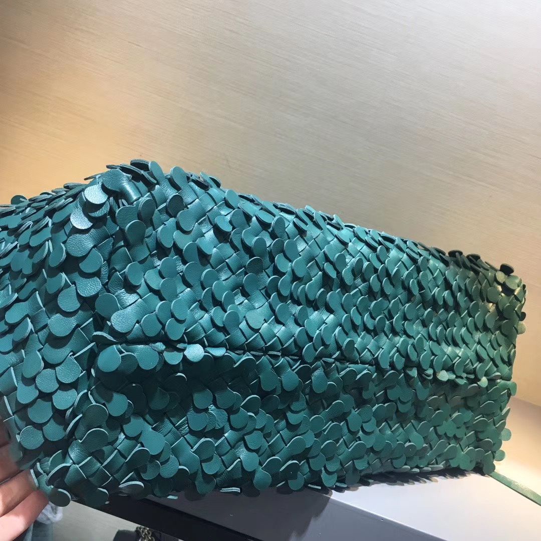 Bottega Veneta Cabat 40 cm