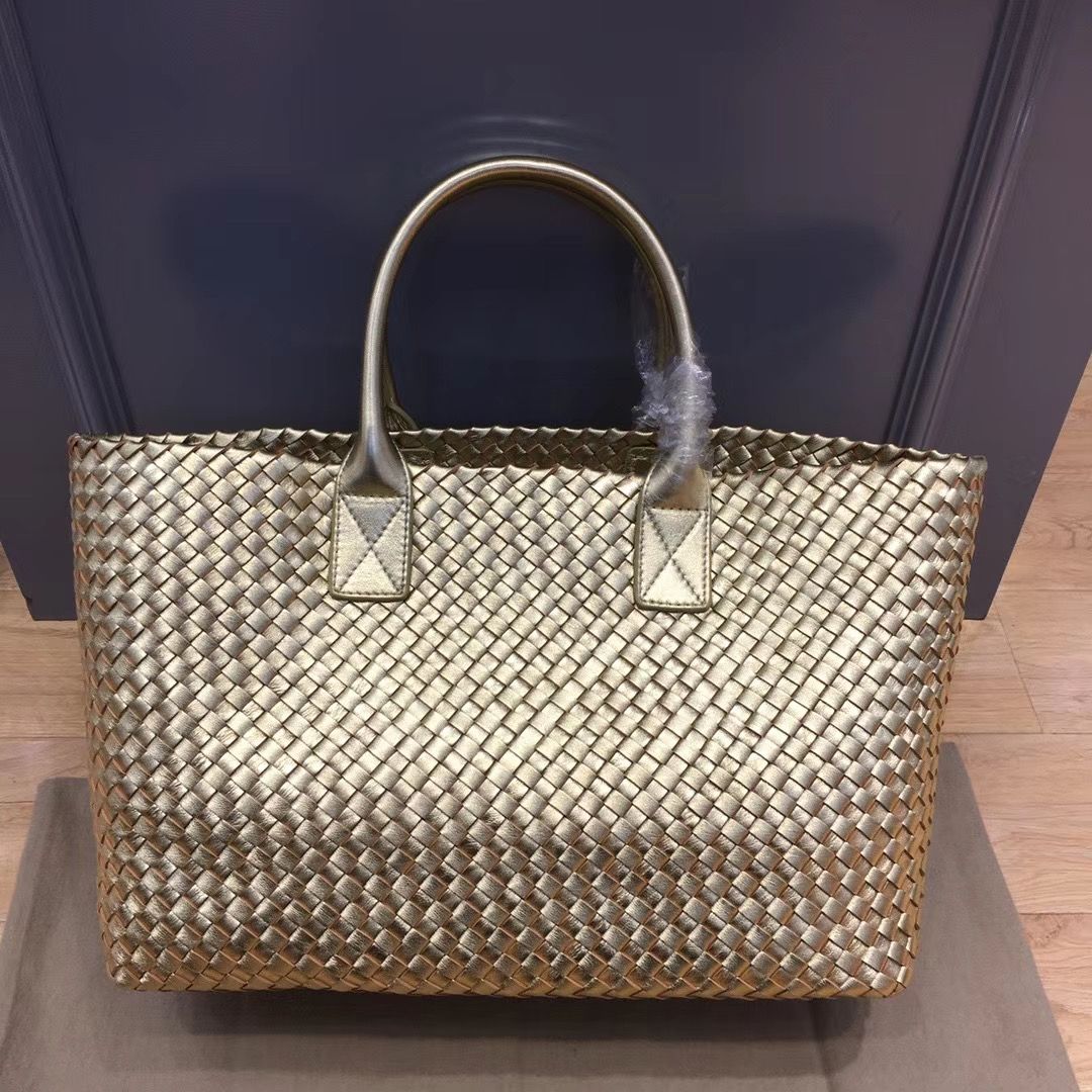 Bottega Veneta Cabat 40 cm