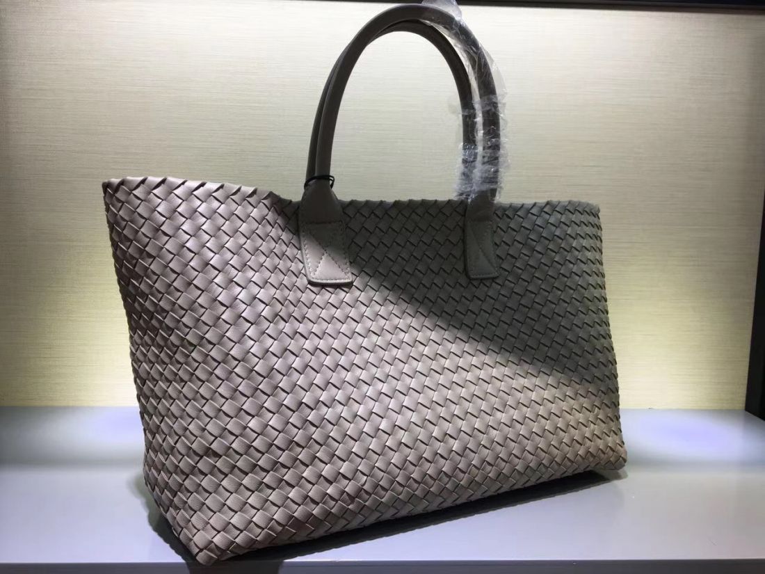 Bottega Veneta Cabat 40 cm