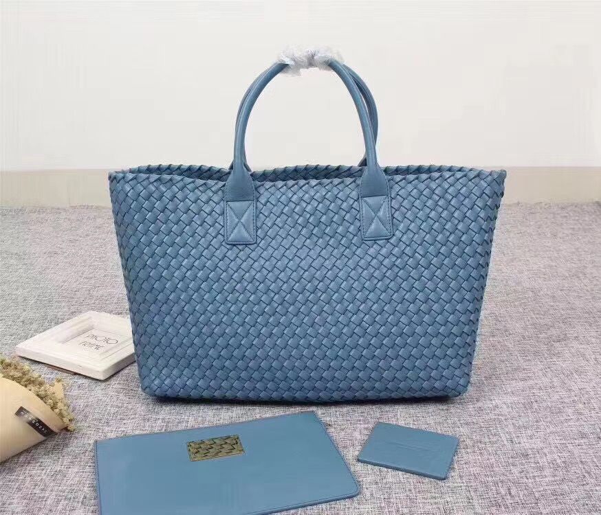 Bottega Veneta Cabat 40 cm