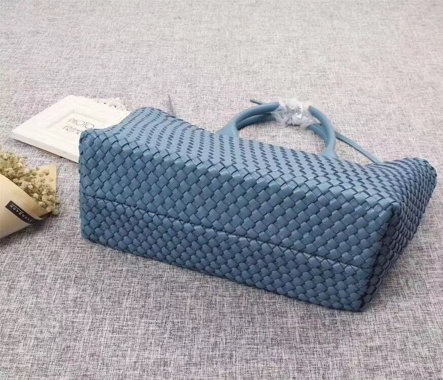 Bottega Veneta Cabat 40 cm