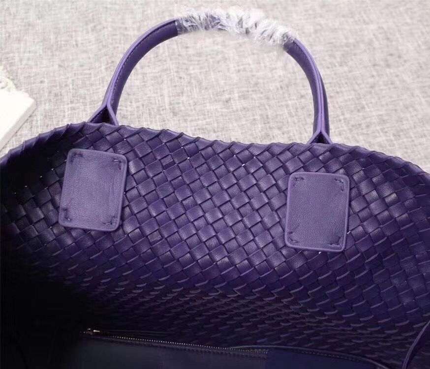 Bottega Veneta Cabat 40 cm
