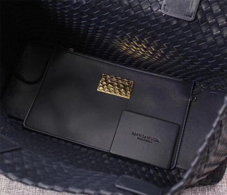 Bottega Veneta Cabat 40 cm