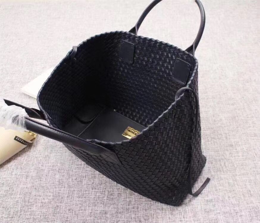 Bottega Veneta Cabat 40 cm