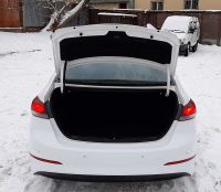 Багажник Hyundai Elantra 2018 г. белого цвета