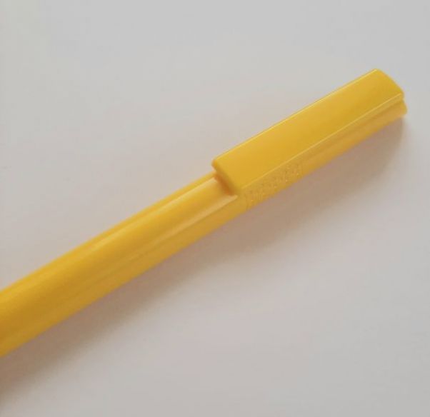 Ручка twisty ярко-желтая