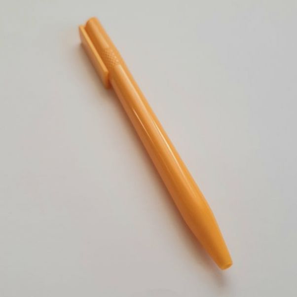 Ручка twisty желтая