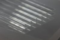 прозрачный