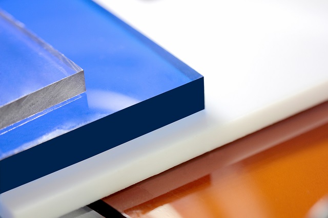 3 мм "КРИСТАЛЛ" лист-2,05х3,05м.