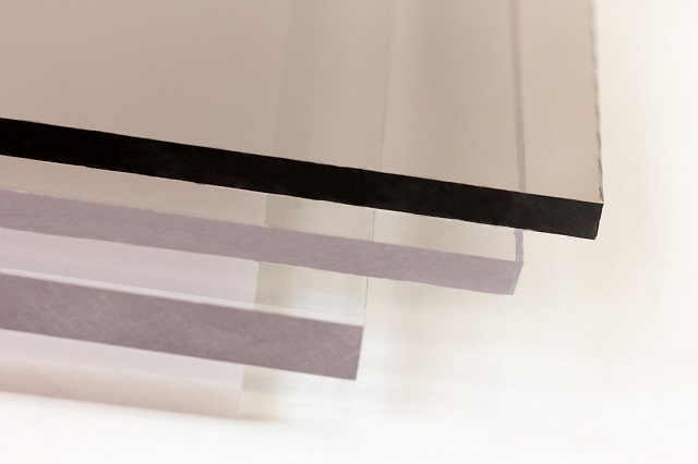 10 мм "КРИСТАЛЛ" лист-2,05х3,05м.