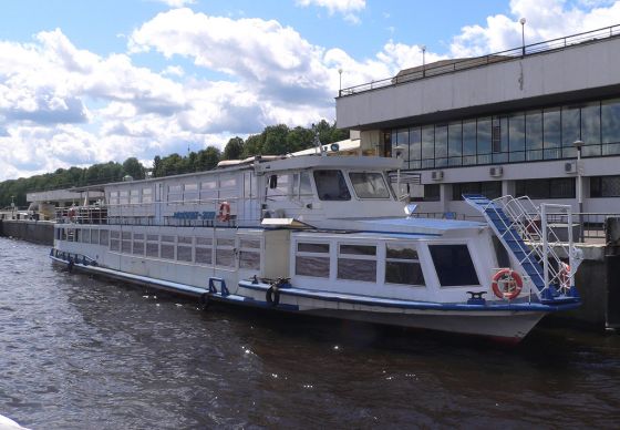 Аренда теплохода