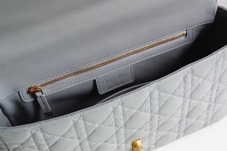 Dior Montaigne30 28 cm