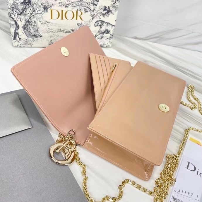 Dior 22 cm