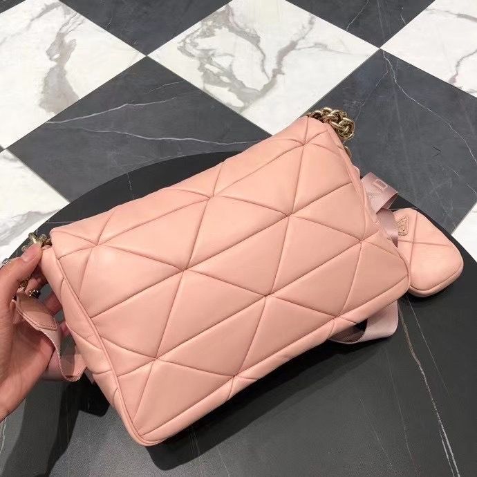 Prada 28 cm