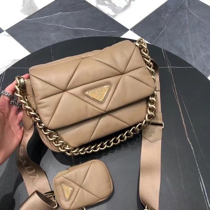 Prada 20 cm
