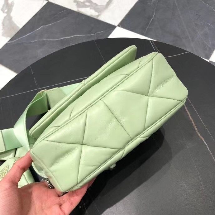 Prada 20 cm