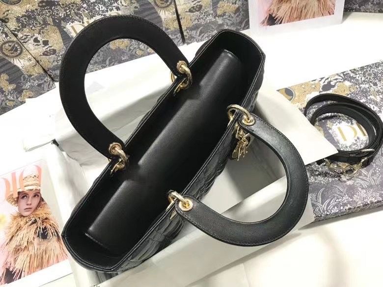 Lady Dior 32 cm