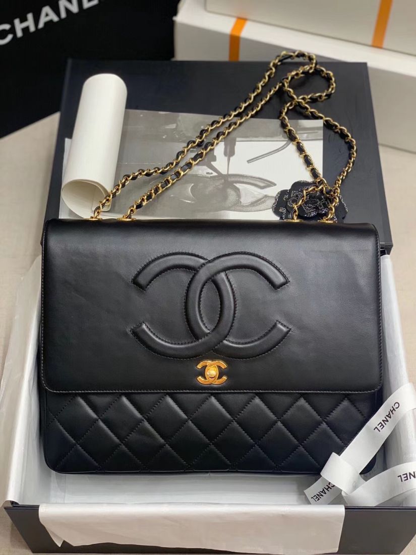Chanel Vintage Logo 33 cm