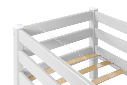 Вариант 7 Угловая кровать "Соня" Белая Массив сосны  с прямой лестницей