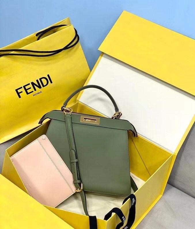 Fendi Peek-a-boo 33 cm