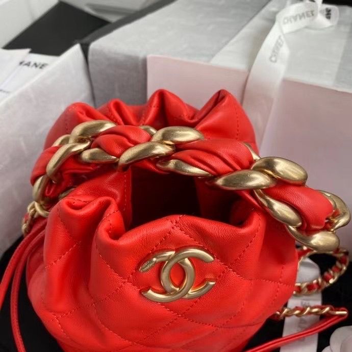 Chanel 19x16x13 cm