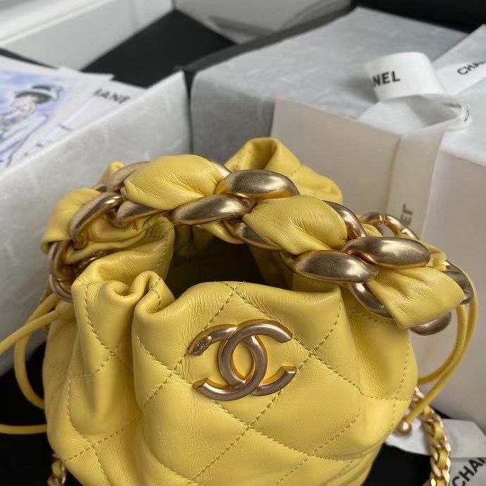 Chanel 19x16x13 cm