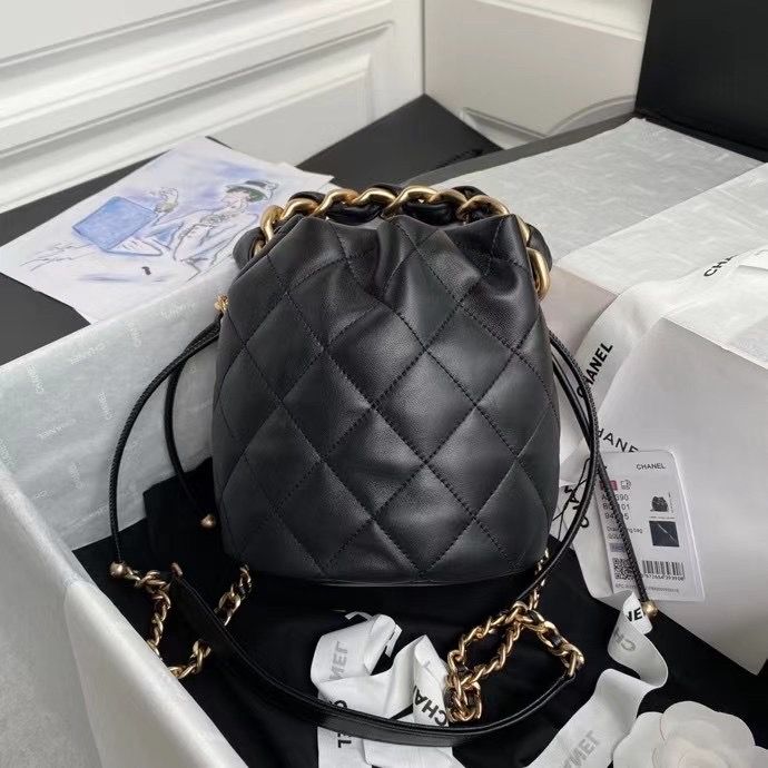 Chanel 19x16x13 cm