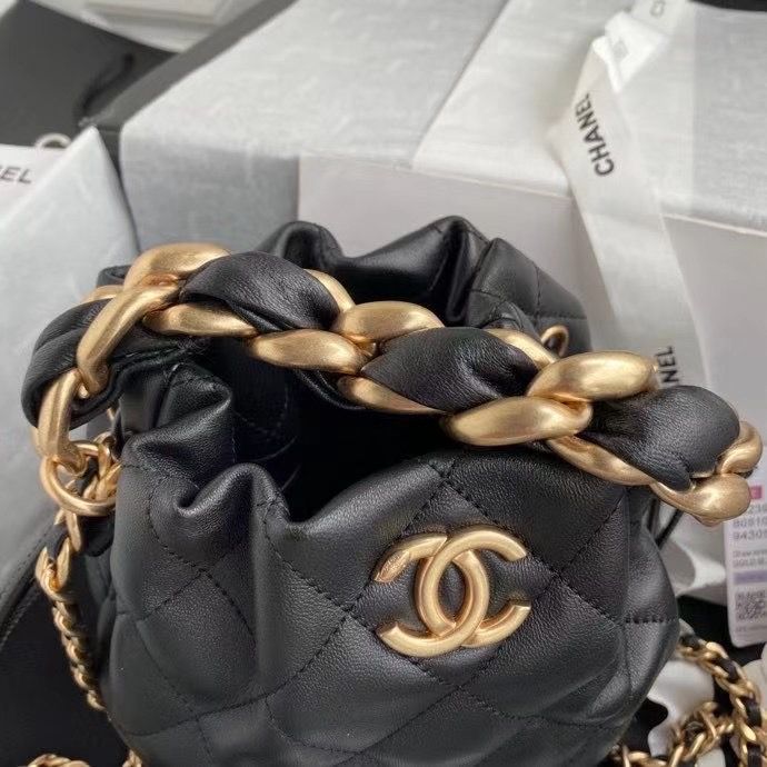 Chanel 19x16x13 cm