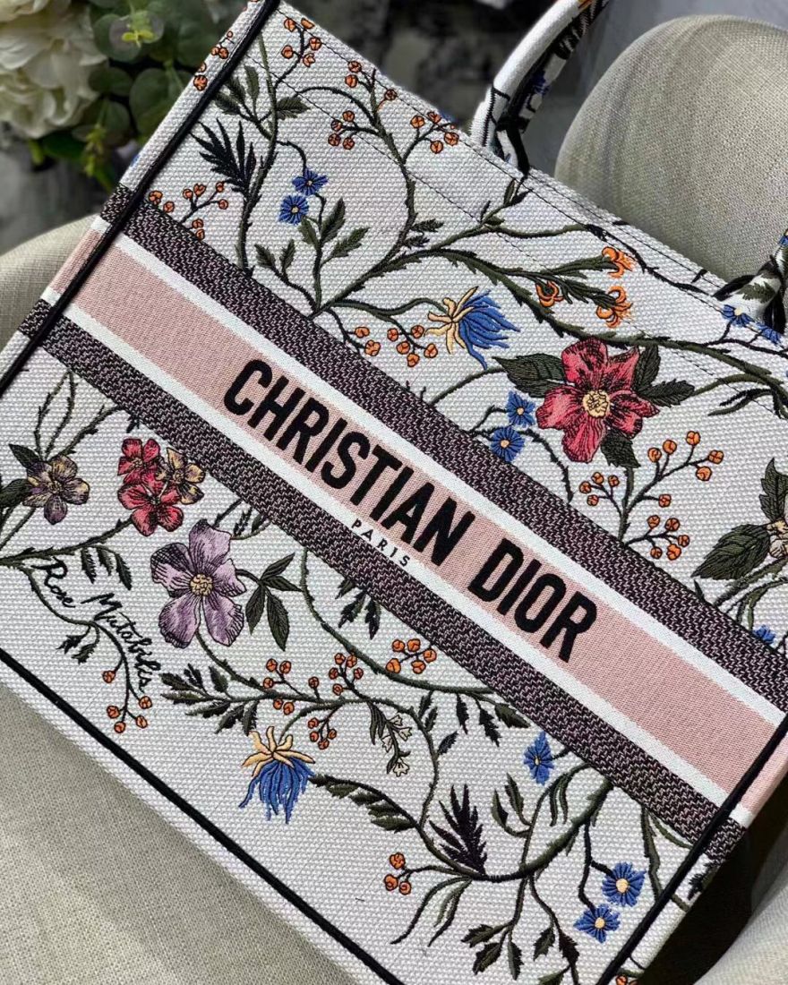 Dior Book Tote 41 cm