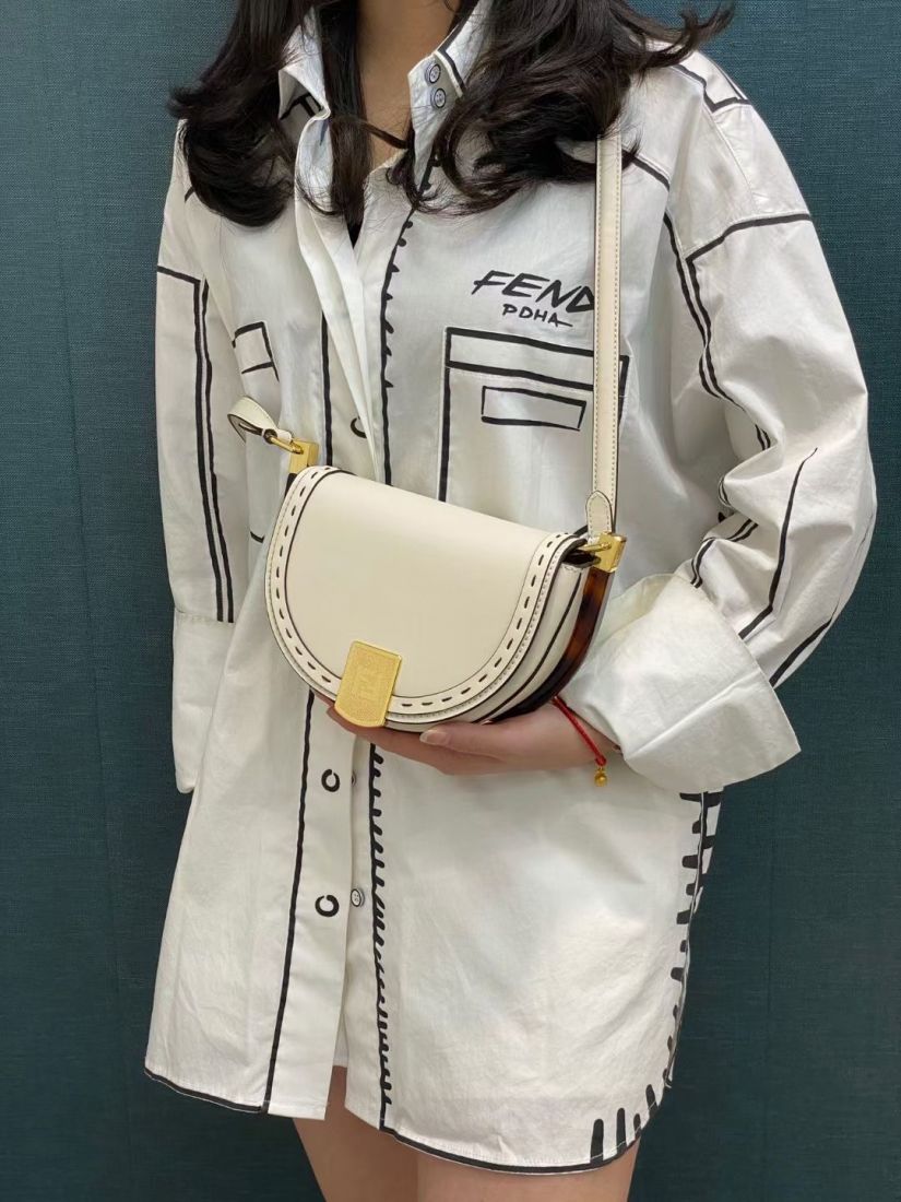 Fendi Moonlight 21x14x9 cm